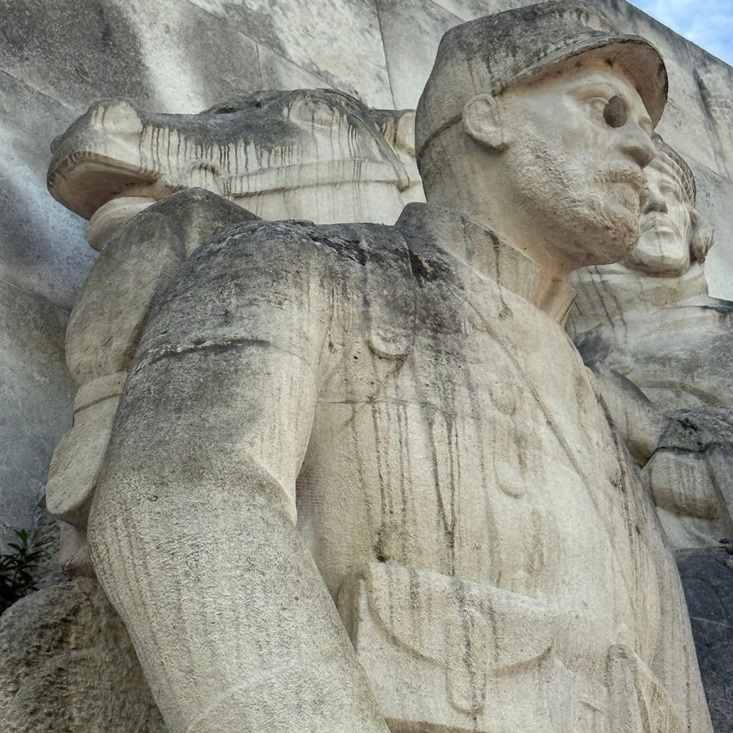 Monument aux morts 1